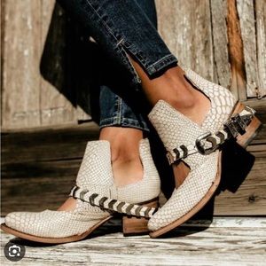 Freebird by Steven Blade booties